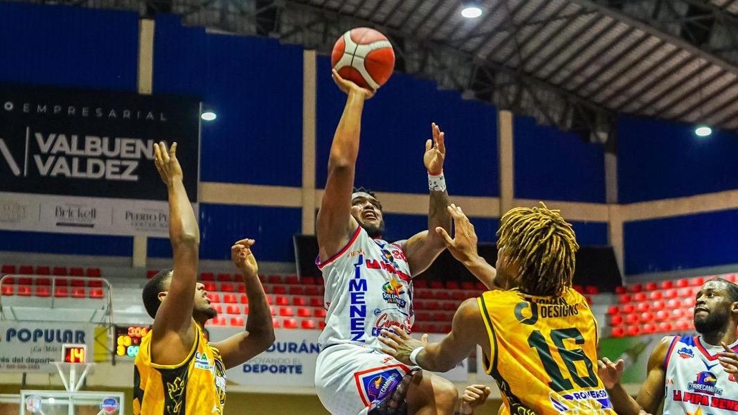 Martínez, Ferreiras y Quezada ganan el premio Baloncestista Estrella de la Semana