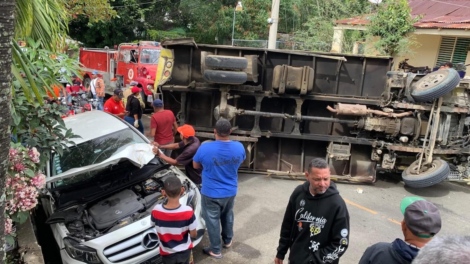 Camiones siguen causando varios accidentes de tránsito en localidades de Puerto Plata