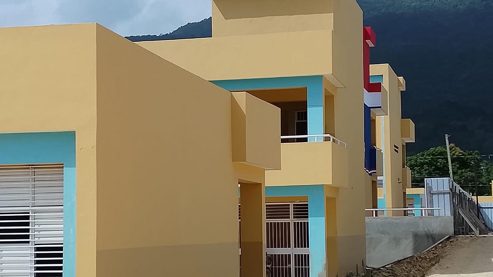 Avanzan trabajos de construcción del centro educativo Olivia Capellá en Puerto Plata, que aportará 24 nuevas aulas