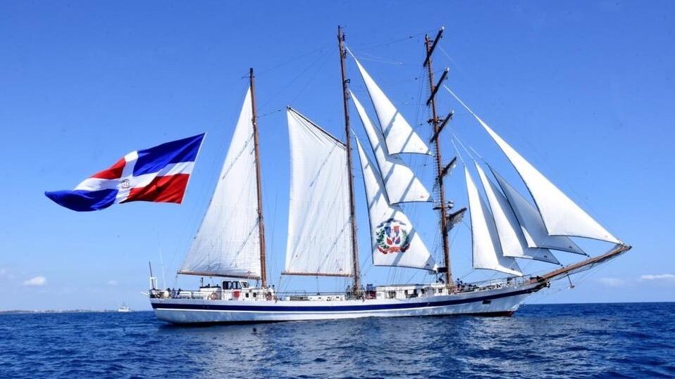 Buque de la Armada Dominicana participa en histórico desfile naval en Nueva York por el 250 aniversario de la Independencia de Estados Unidos
