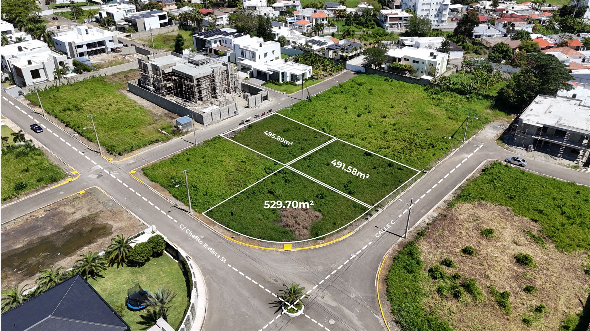 ¡Invierte donde tu patrimonio crece! 3 solares en venta en Residencial Don Bartolo, La Vega