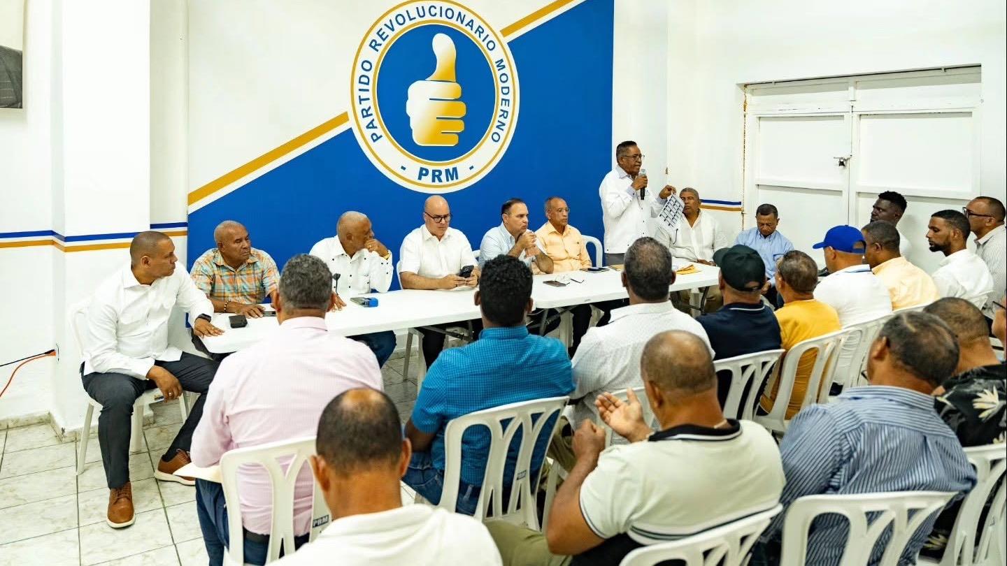 Dirigencia del PRM mantiene agenda de fortalecimiento institucional en Puerto Plata