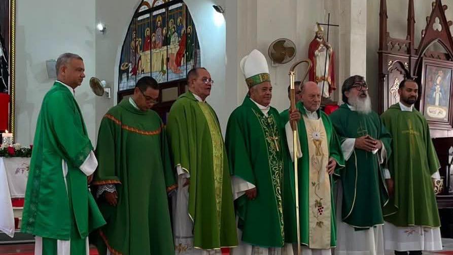 Celebran 40 aniversario de ordenación sacerdotal del obispo de Puerto Plata, monseñor Julio César Corniel Amaro, y del padre Tony Bonilla