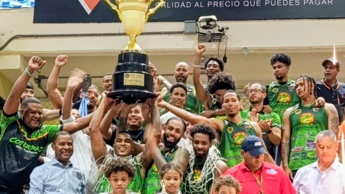 Cotorras del Gustavo ganaron su 5ta. corona, advierten baloncesto de Puerto Plata debe evolucionar