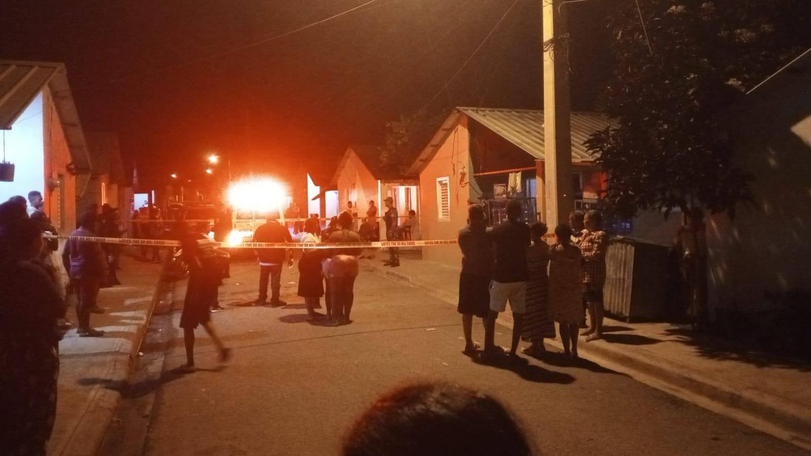 Disputándose el amor de una mujer agente policial mata joven en barrio de Sosúa