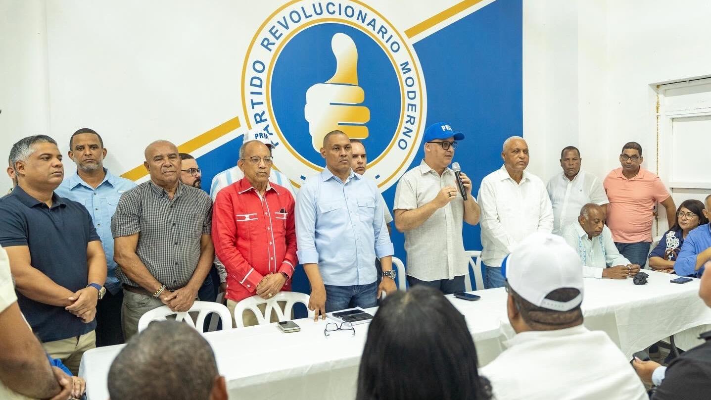 Dirección del PRM en Puerto Plata realiza proceso de inscripción de aspirantes a estructuras dirigenciales