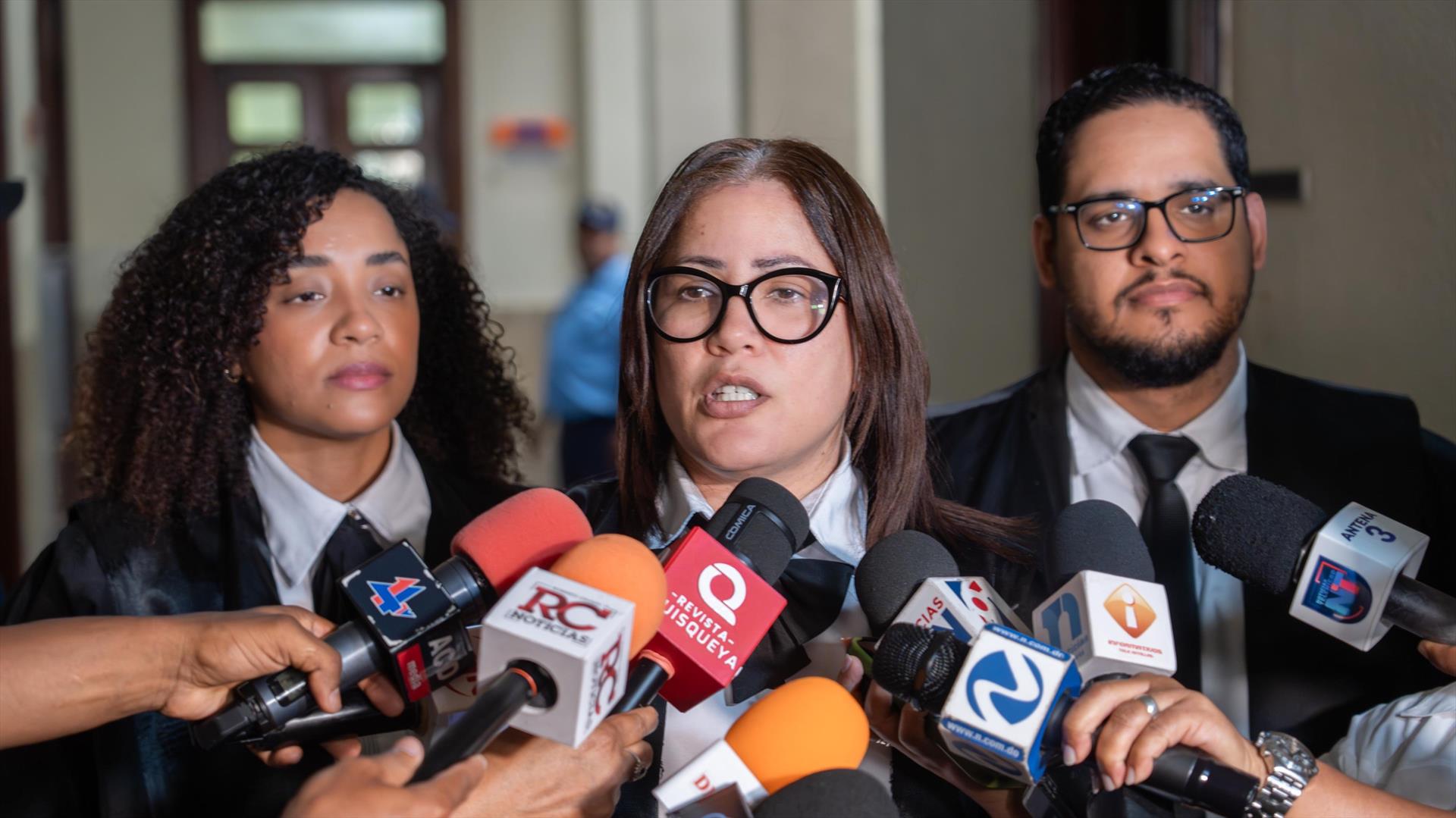 Un año de prisión preventiva para diez integrantes de red que realizó una estafa millonaria a entidad financiera