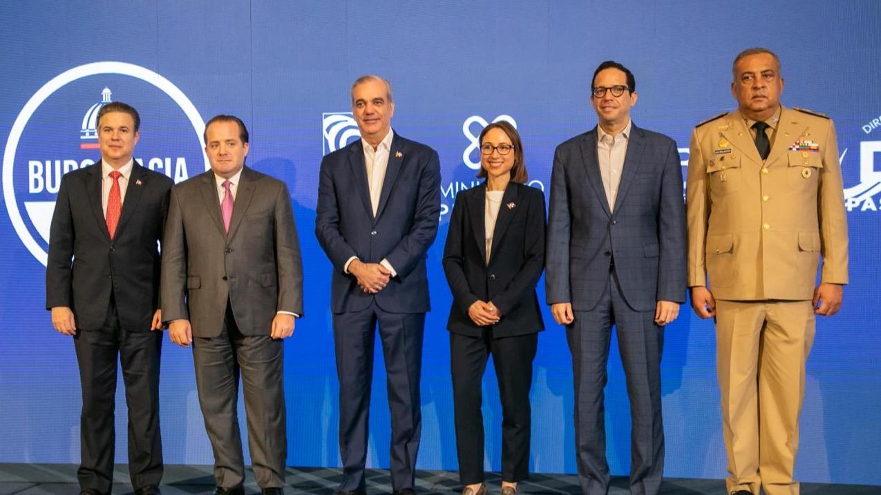 Gobierno presenta nuevo sistema de Permiso de Salida de Menor 100 % digital; servicio estará gratuito hasta el 28 de junio