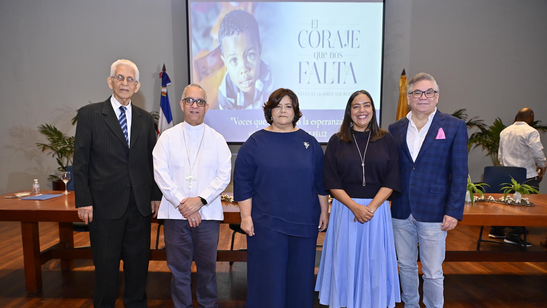 Milagros de Féliz presenta obra editorial “El coraje que nos falta”