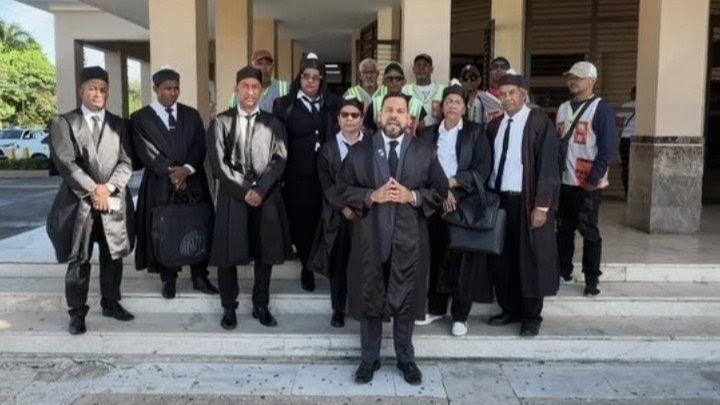 Colegio de Abogados en Puerto Plata realiza parada pacífica en respaldo a servidores del Poder Judicial