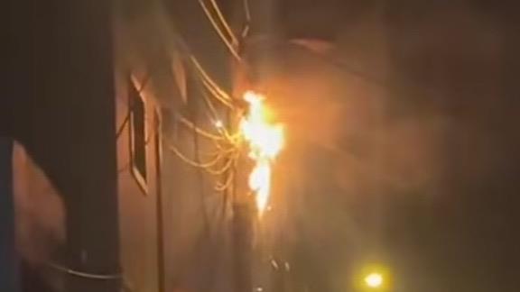 Ocurren incendios en cablerías y postes eléctricos en sectores de Puerto Plata