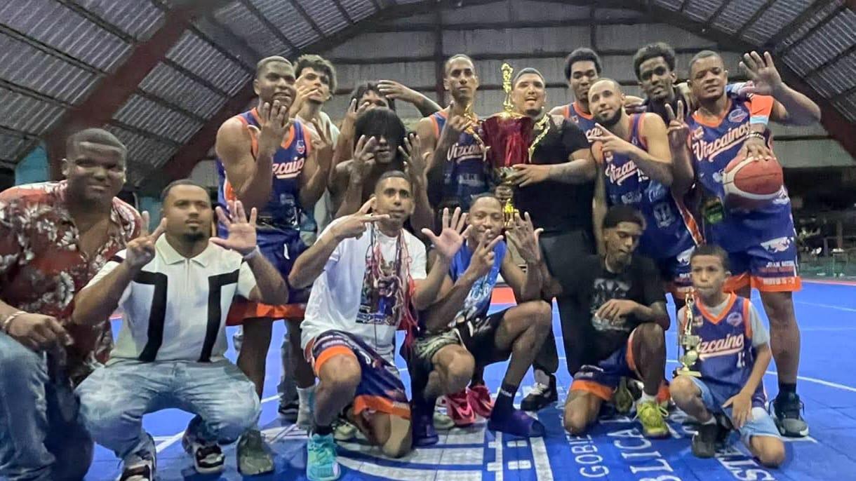 Vizcaínos derrotan a Llaneros y conquistan Torneo de Baloncesto Superior 2026 de Villa Isabela