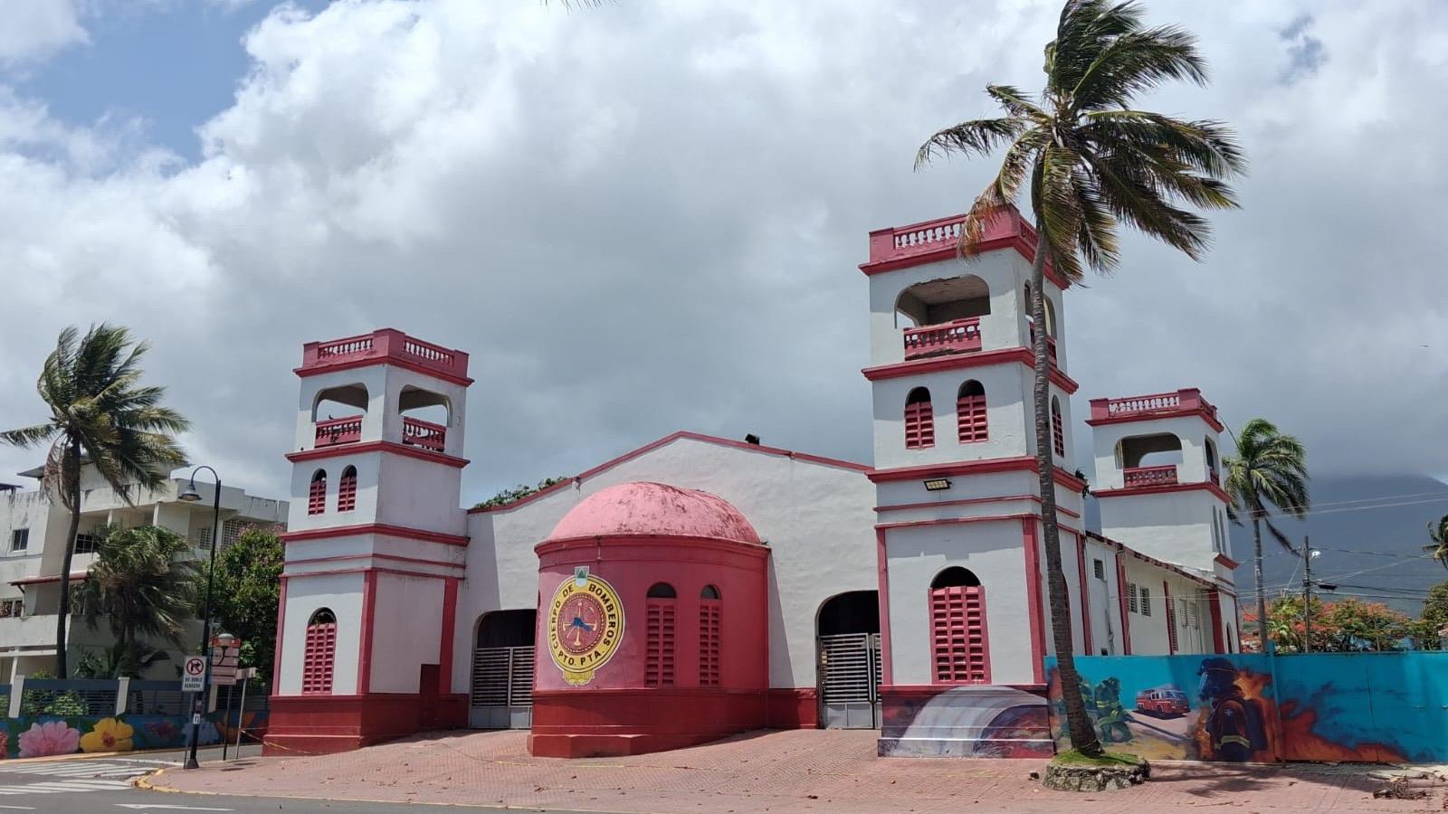 Disponen demoler edificios de la Policía Nacional y la Gobernación de Puerto Plata por graves fallas estructurales