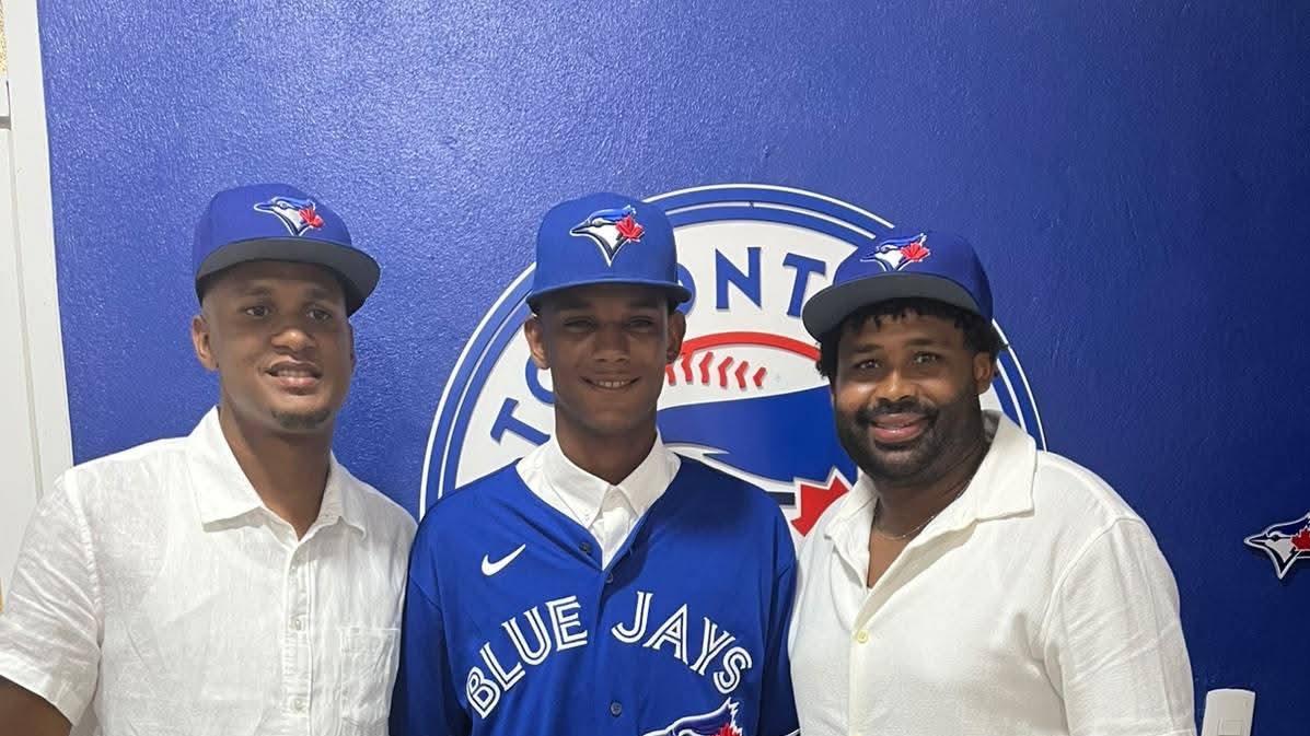 Azulejos de Toronto firman a prospecto nativo de Luperón, en el oeste de Puerto Plata