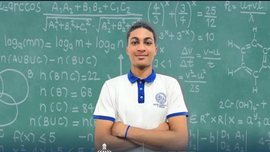 Estudiante puertoplateño gana medalla de plata en Olimpiada Internacional de Matemática
