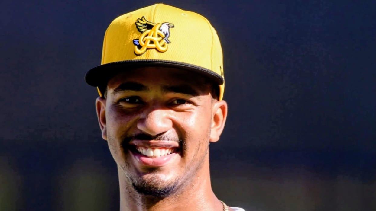Joven pelotero de Puerto Plata Yeison Morrobel, listo para ver acción en el béisbol dominicano con las Águilas Cibaeñas
