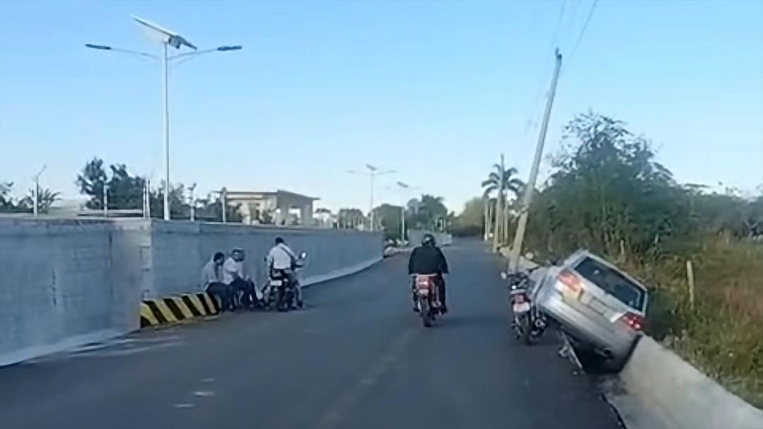 Piden instalar barreras de seguridad en carretera de Playa Laguna, en Sosúa, para prevenir accidentes