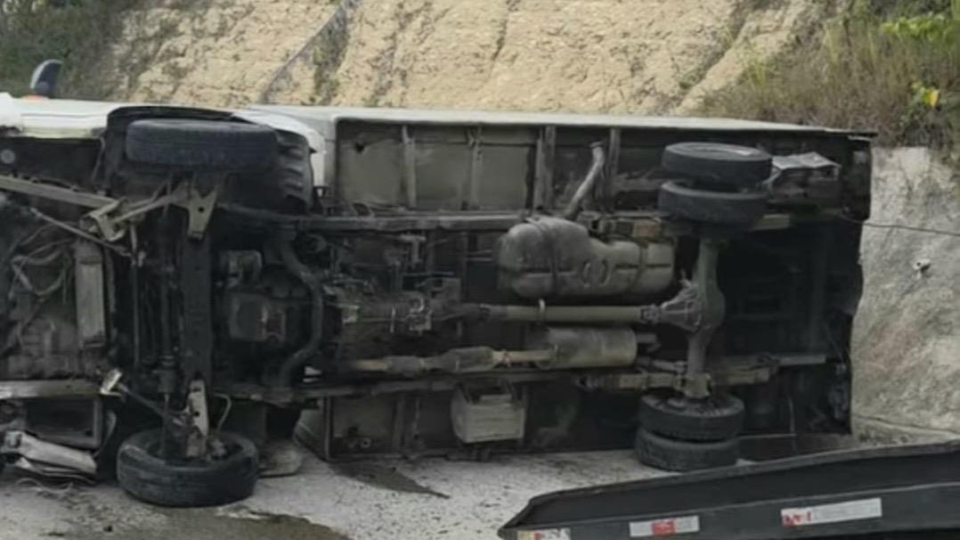 Dos camiones se accidentan en Yásica y Sabana Grande; no hubo personas lesionadas