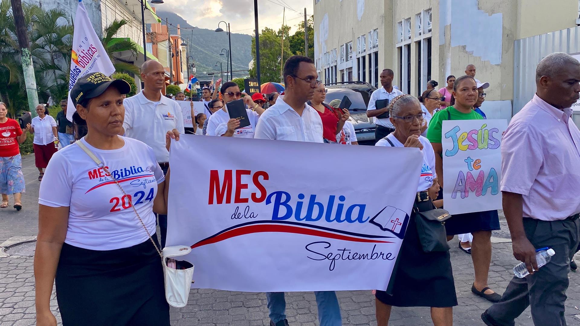 Con varias actividades celebran Día Nacional de la Biblia en Puerto Plata y Villa Montellano