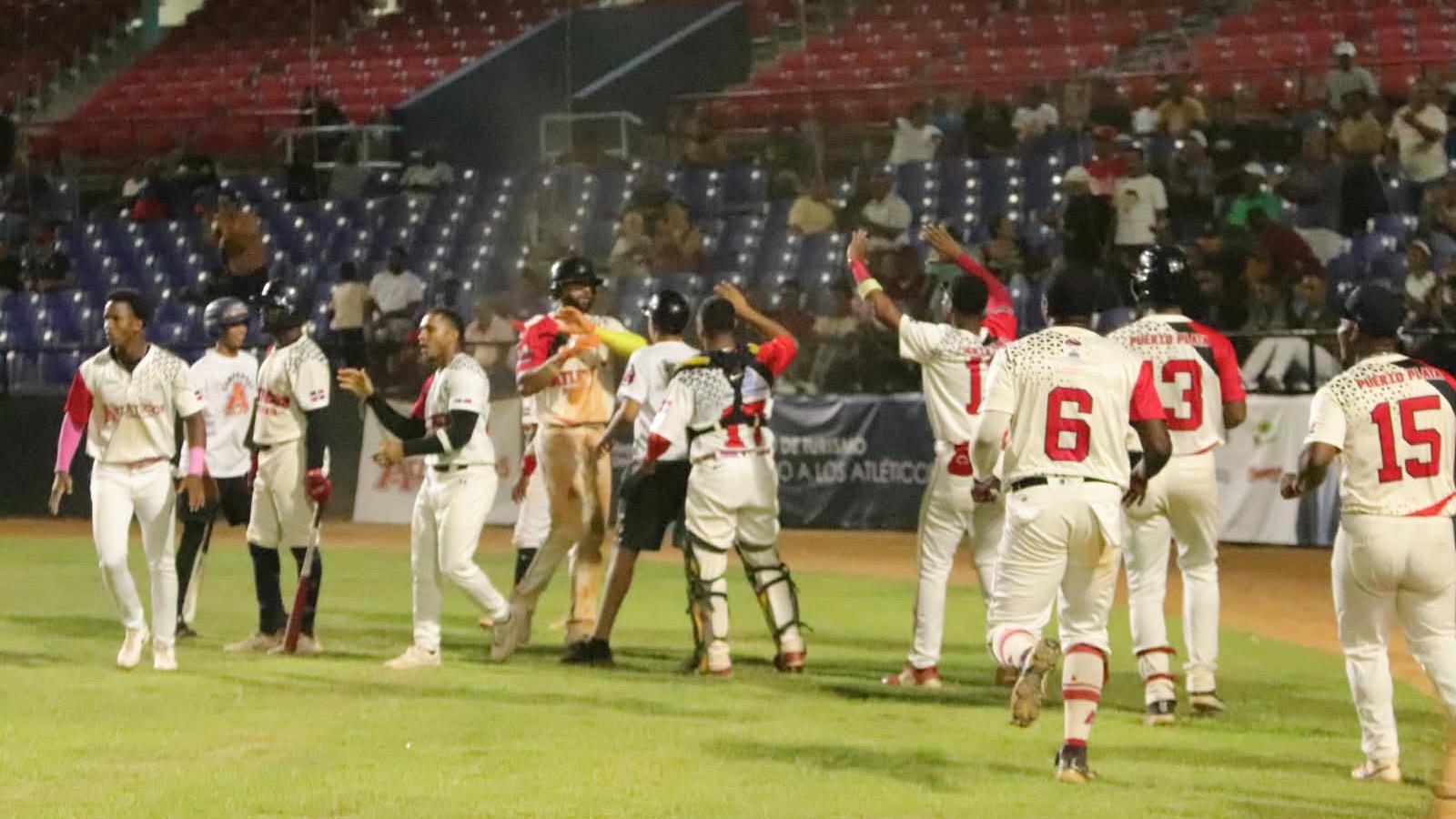 Atléticos de Puerto Plata, enfocados en ganar el campeonato 2026 de la Liga de Béisbol de Verano