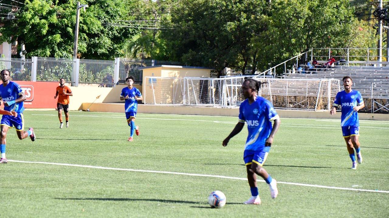 Atlántico FC con nuevas integraciones busca frenar a Salcedo FC este domingo