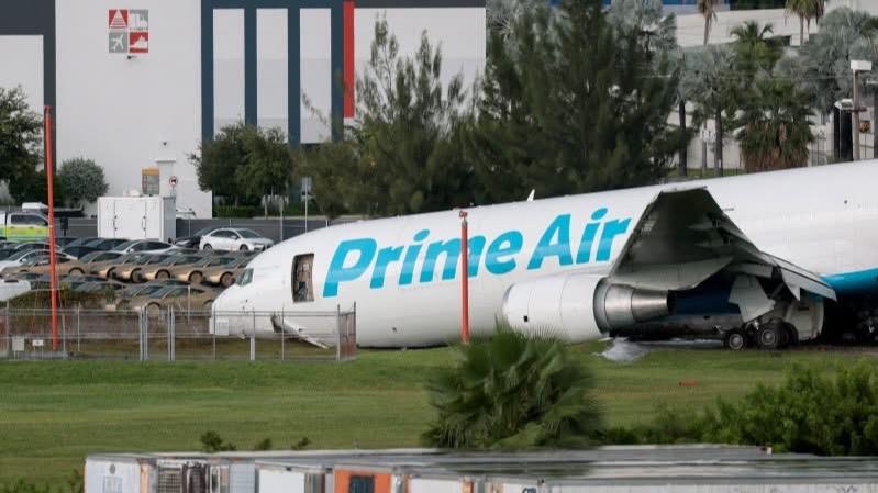 Al menos cinco muertos y cinco heridos tras accidente e incendio de avión de carga en Miami