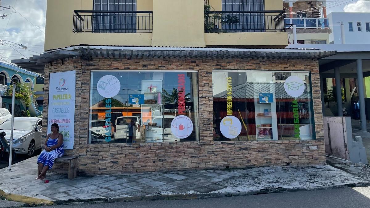 EDIFICIO DE 3 NIVELES EN VENTA EN EL CENTRO DE PUERTO PLATA
